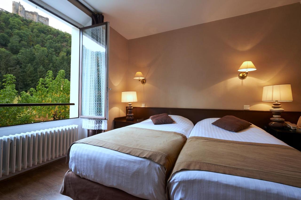 Logis Hotel Le Belle Rive Najac Exteriér fotografie